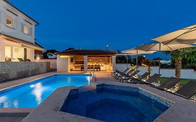 Villa Anela